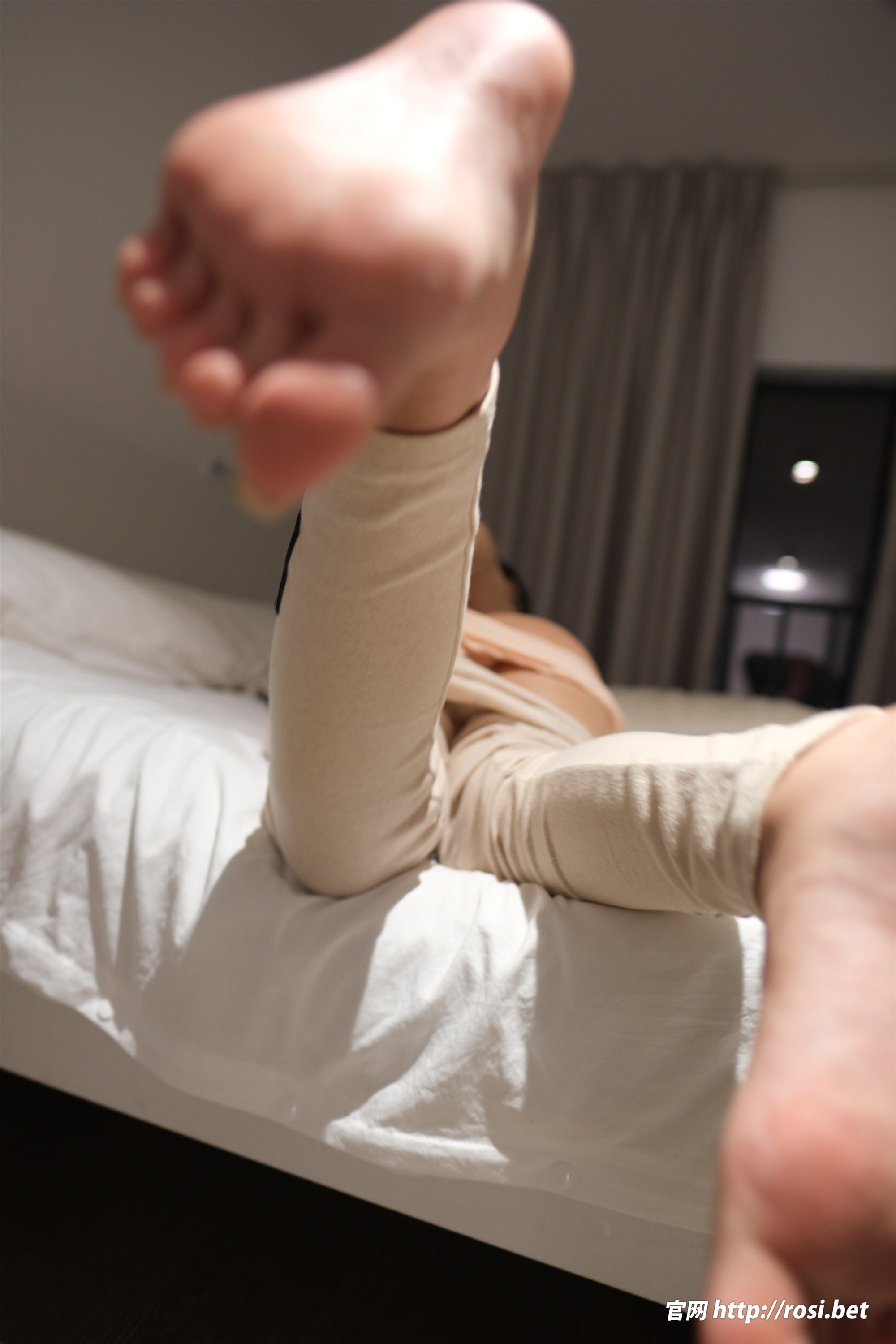 ROSI写真 2025.08.10 NO.4997